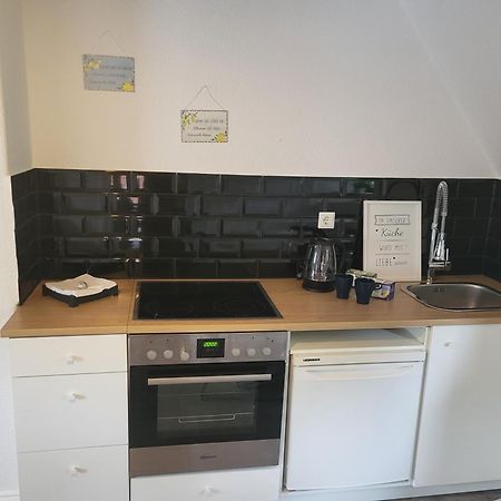 Idyllisches Zentrales Appartment - 24 H Check Inn Flensburg Bagian luar foto