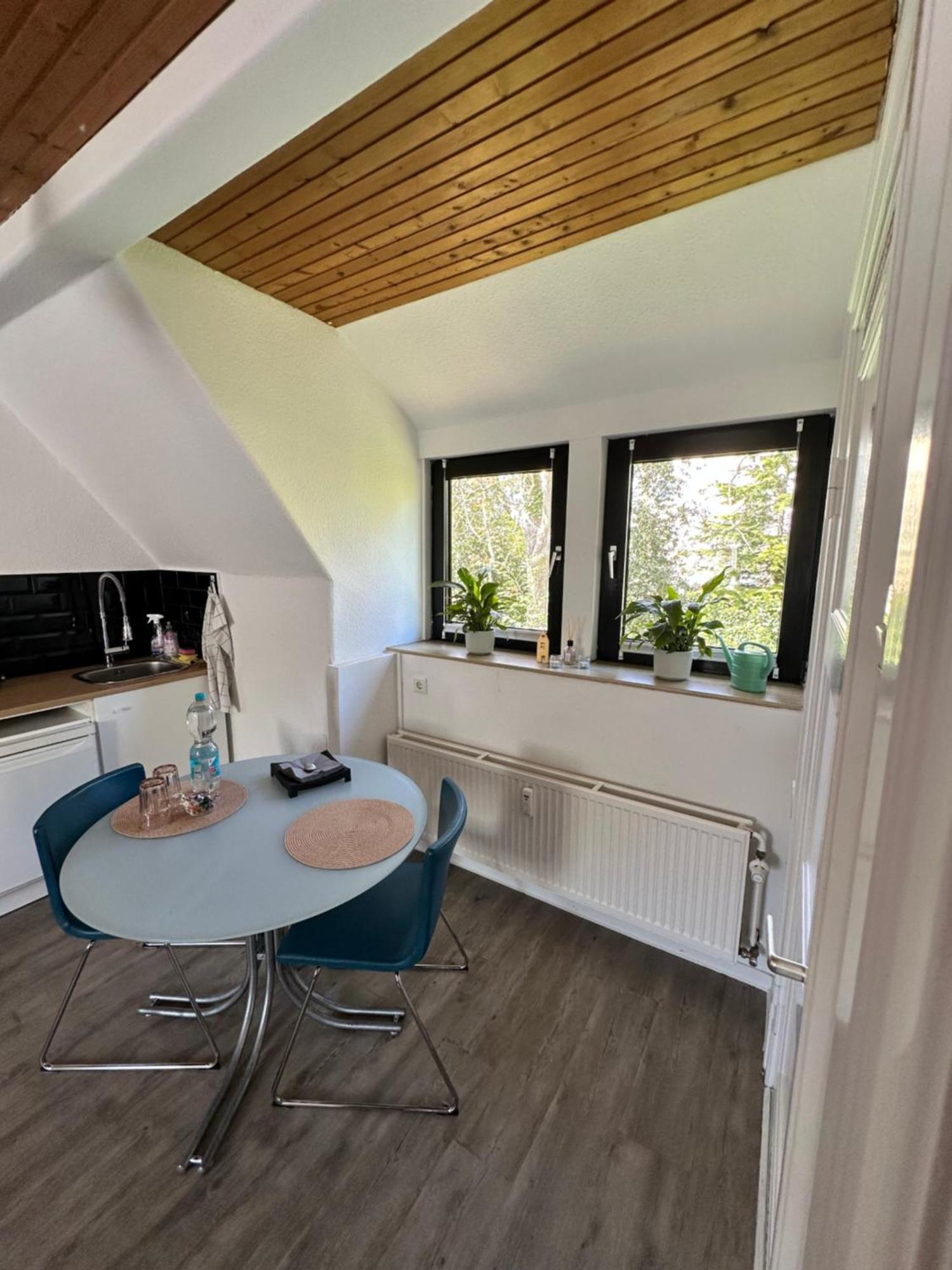 Idyllisches Zentrales Appartment - 24 H Check Inn Flensburg Bagian luar foto