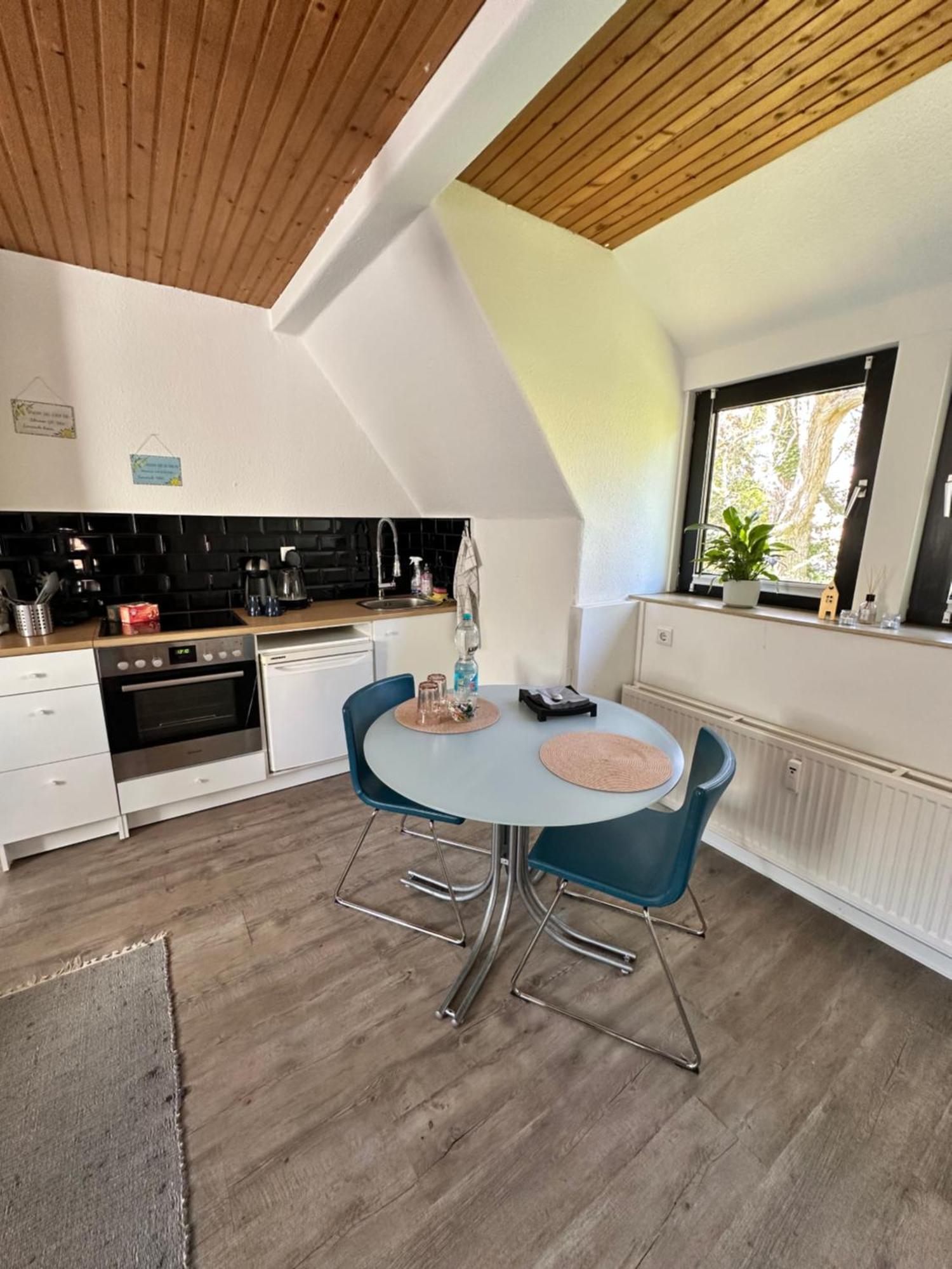 Idyllisches Zentrales Appartment - 24 H Check Inn Flensburg Bagian luar foto
